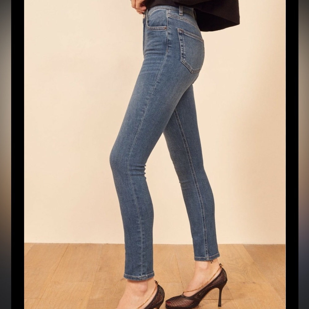 Brand New!! Reformation Harper High Rise Classic Blue Skinny Jeans in Destin